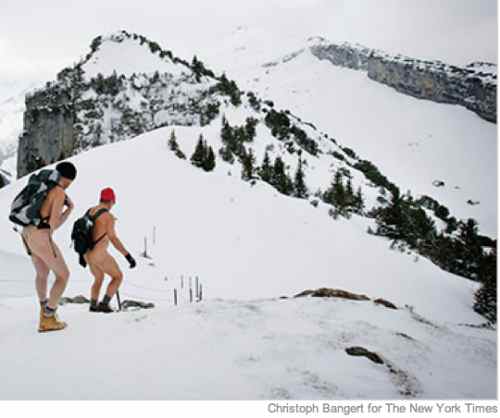 nude-hikers-switzerland