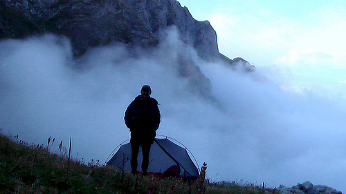 tent-mist