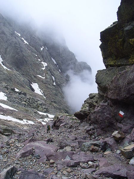 450px-GR_20_Cirque_de_la_solitude