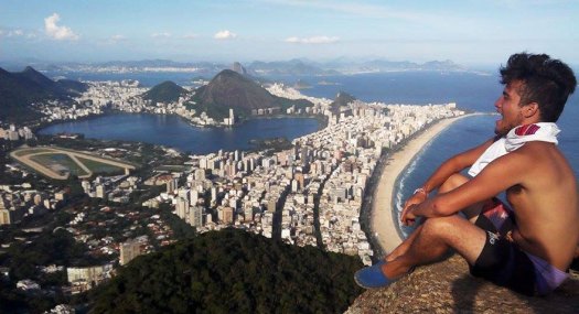 Henry-Dois-Irmaos-Hike-Vidigal-Rio-de-Janeiro-Brazil-The-Borderless-Project